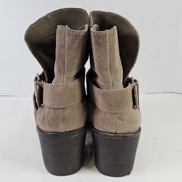 BCBGeneration Beige Tan Genuine Leather Suede Heeled Boots Booties - Picture 5 of 11